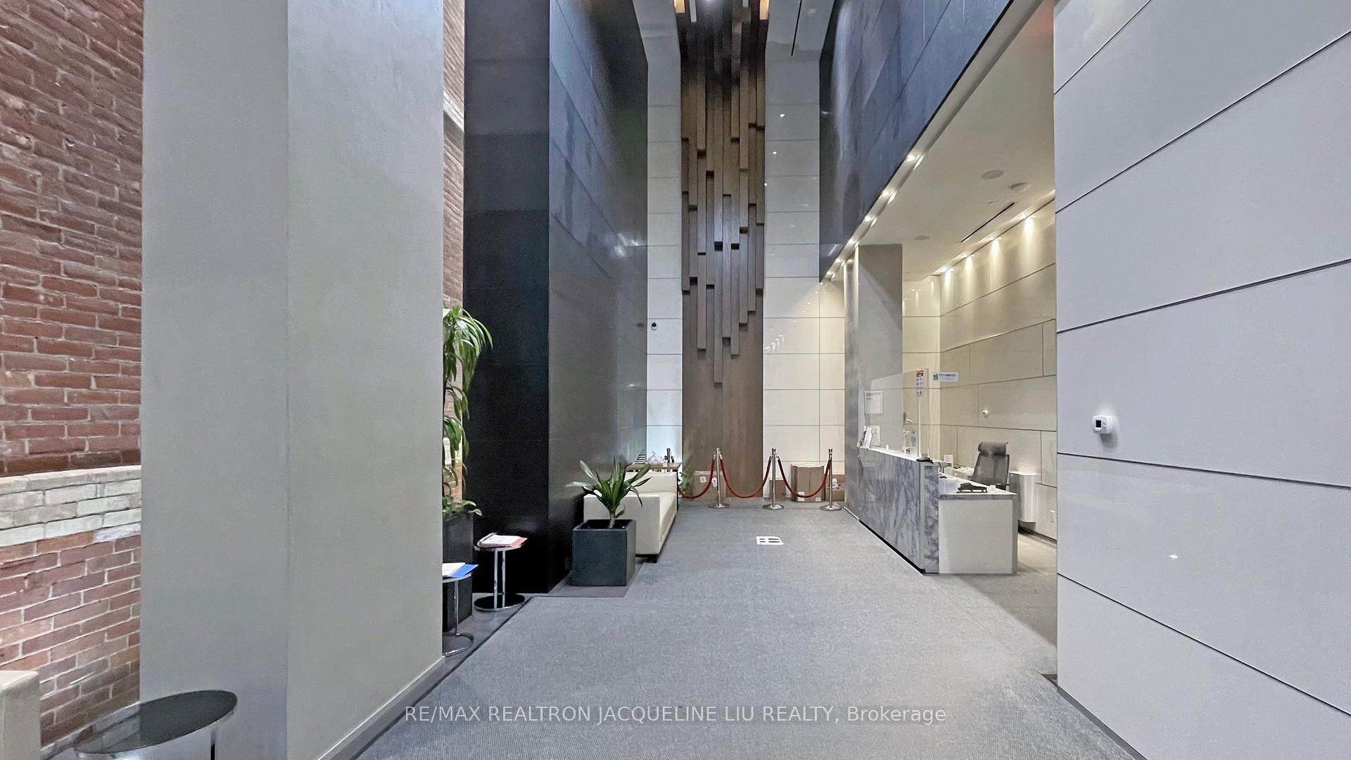 1 Bedroom Condo at 15 Grenville, Toronto For sale