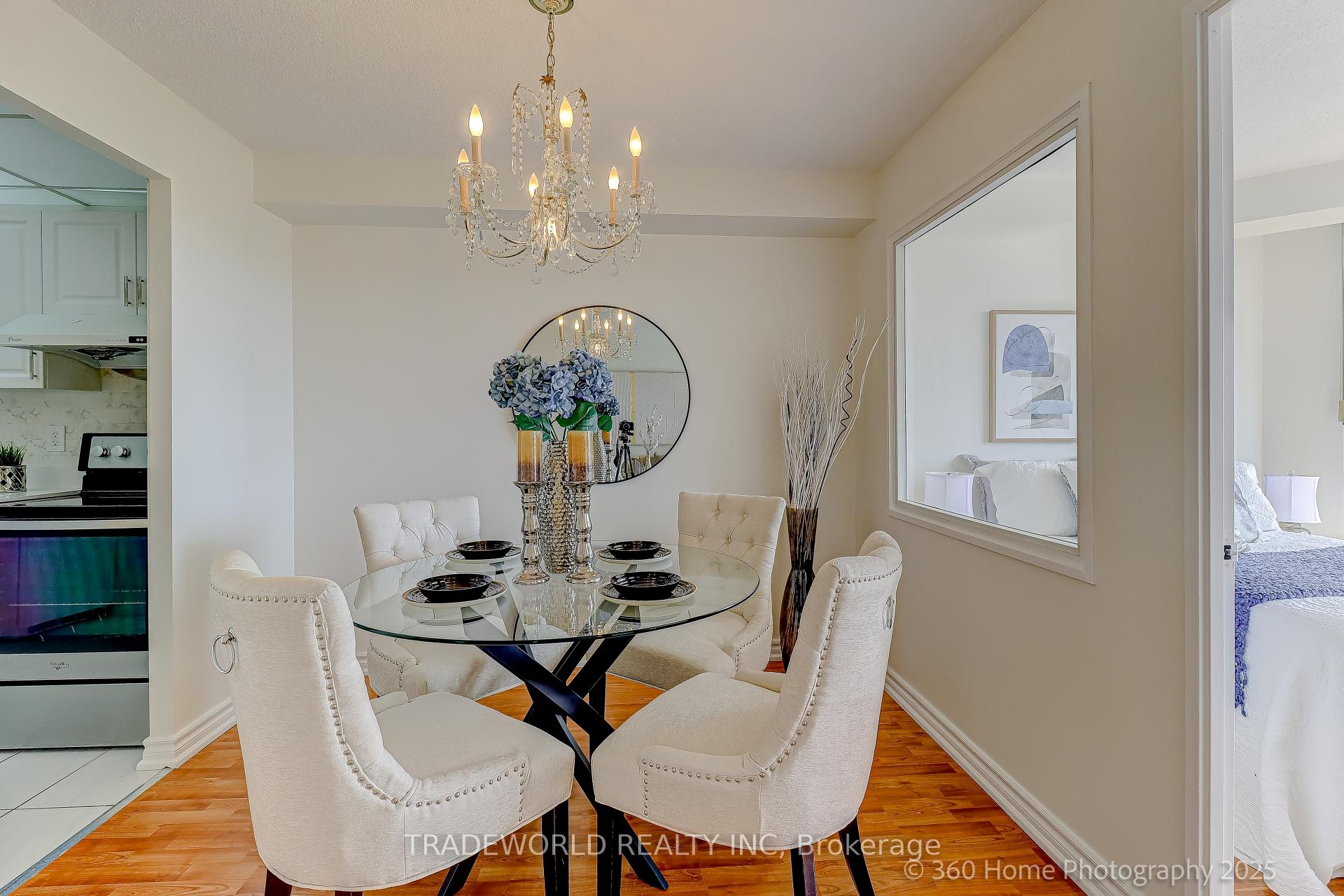 3 Bedrooms Condo at 155 Hillcrest, Mississauga For sale