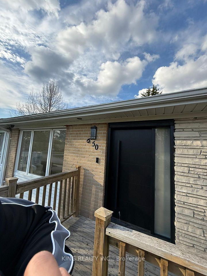 650 Mountview