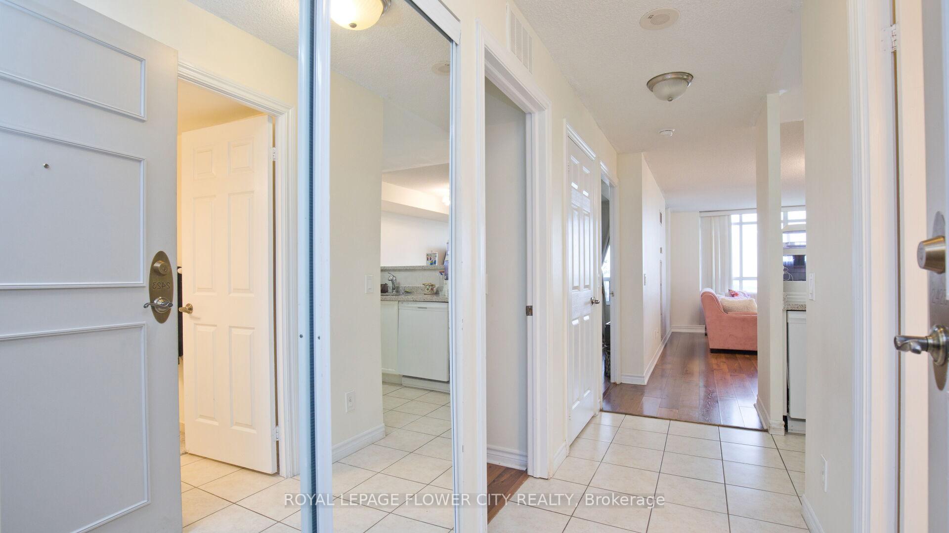 2 Bedrooms Condo at 700 Humberwood, Toronto For sale