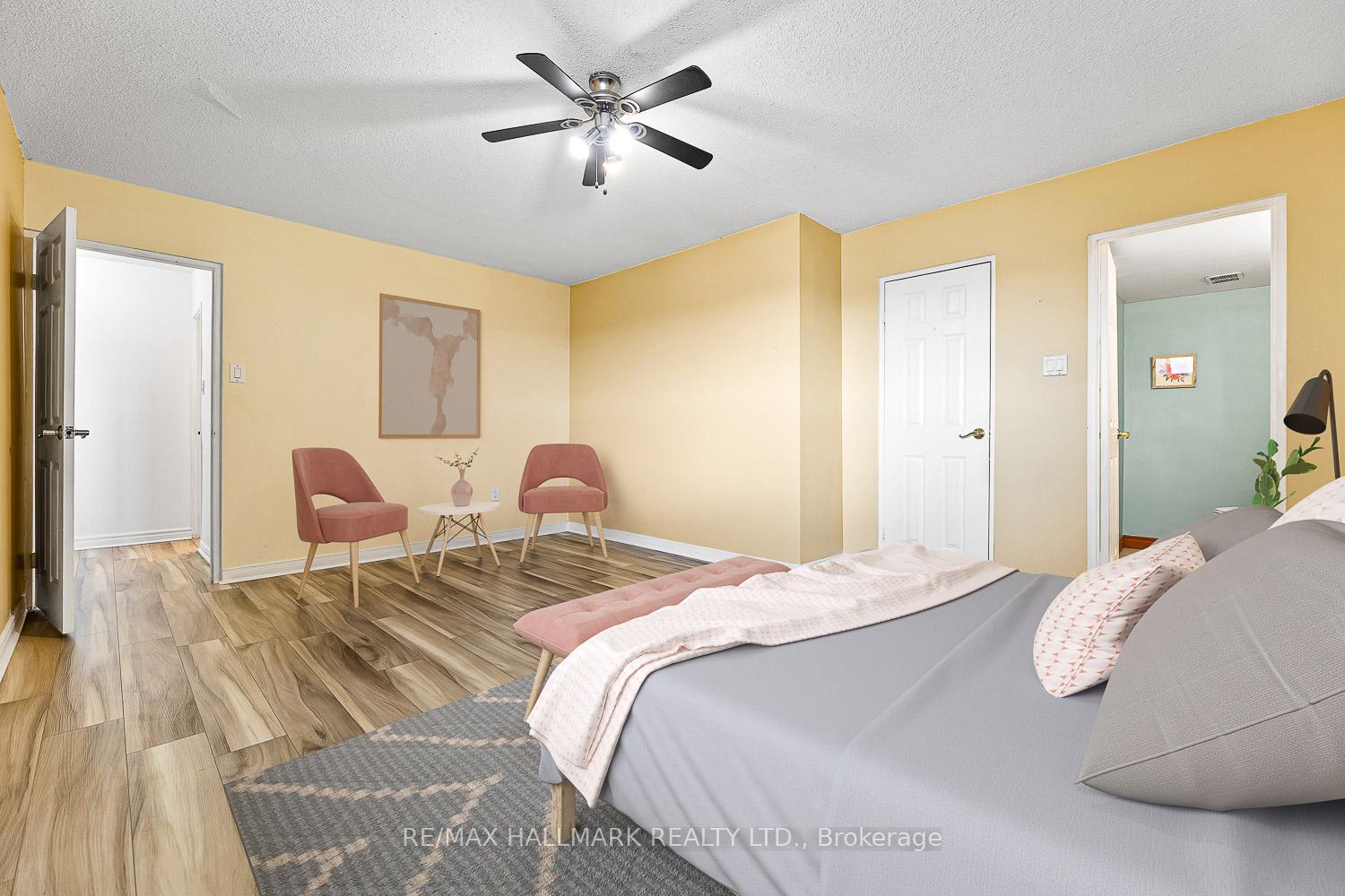 2 Bedrooms Condo at 5 Frith,  Toronto For sale