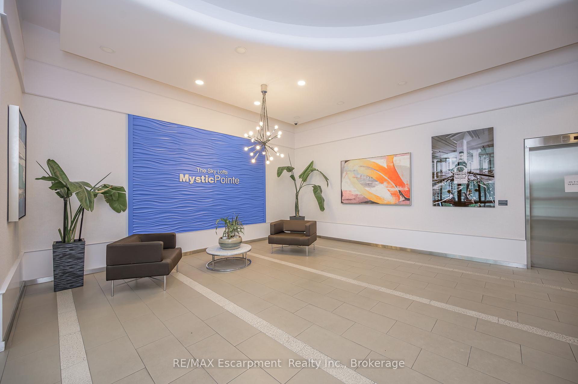 2 Bedrooms Condo at 250 MANITOBA, Toronto For sale