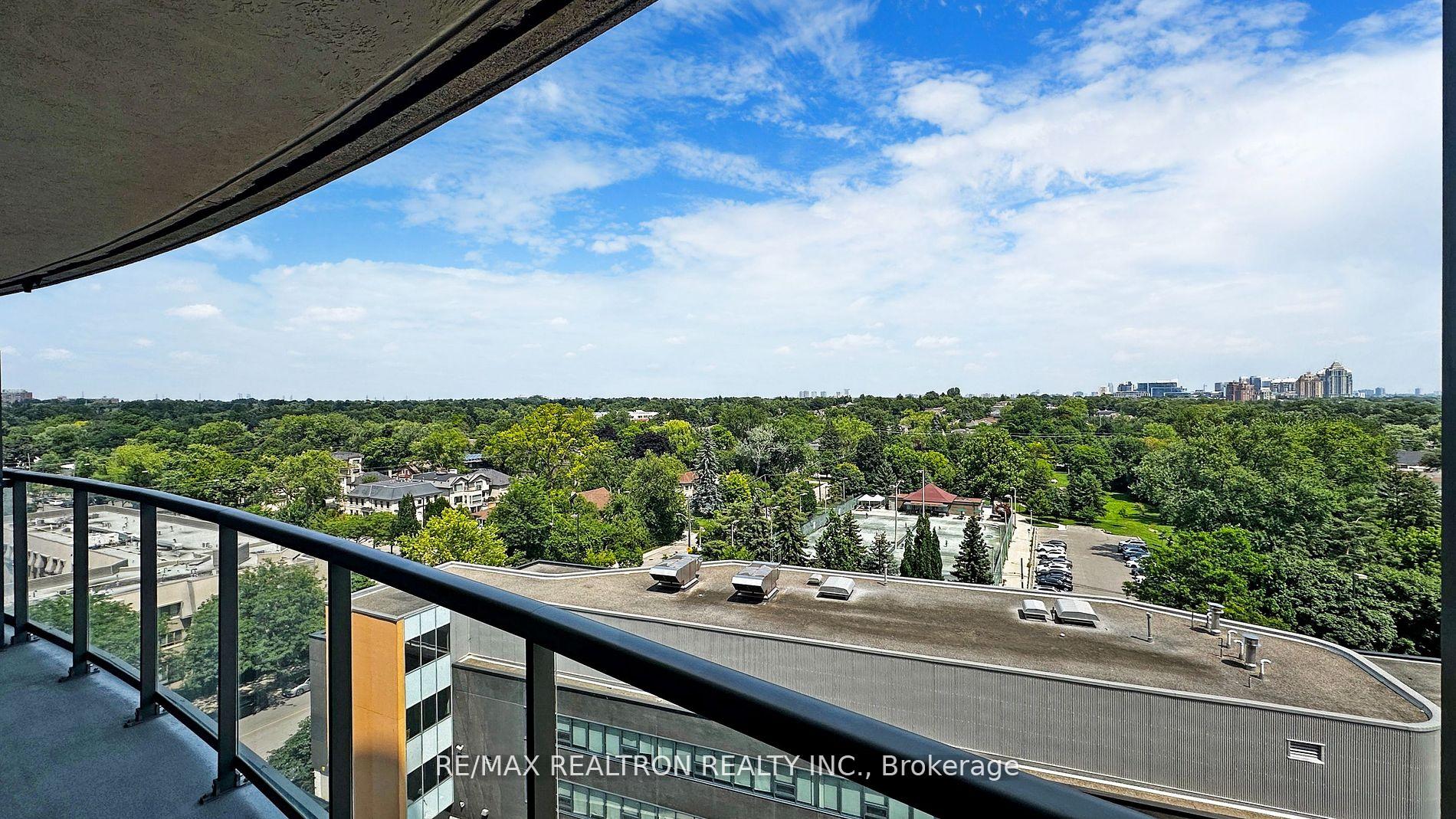 1 Bedroom Condo at 35 Hollywood, Toronto For sale