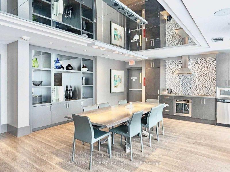 2 Bedrooms Condo at 297 College, Toronto For sale