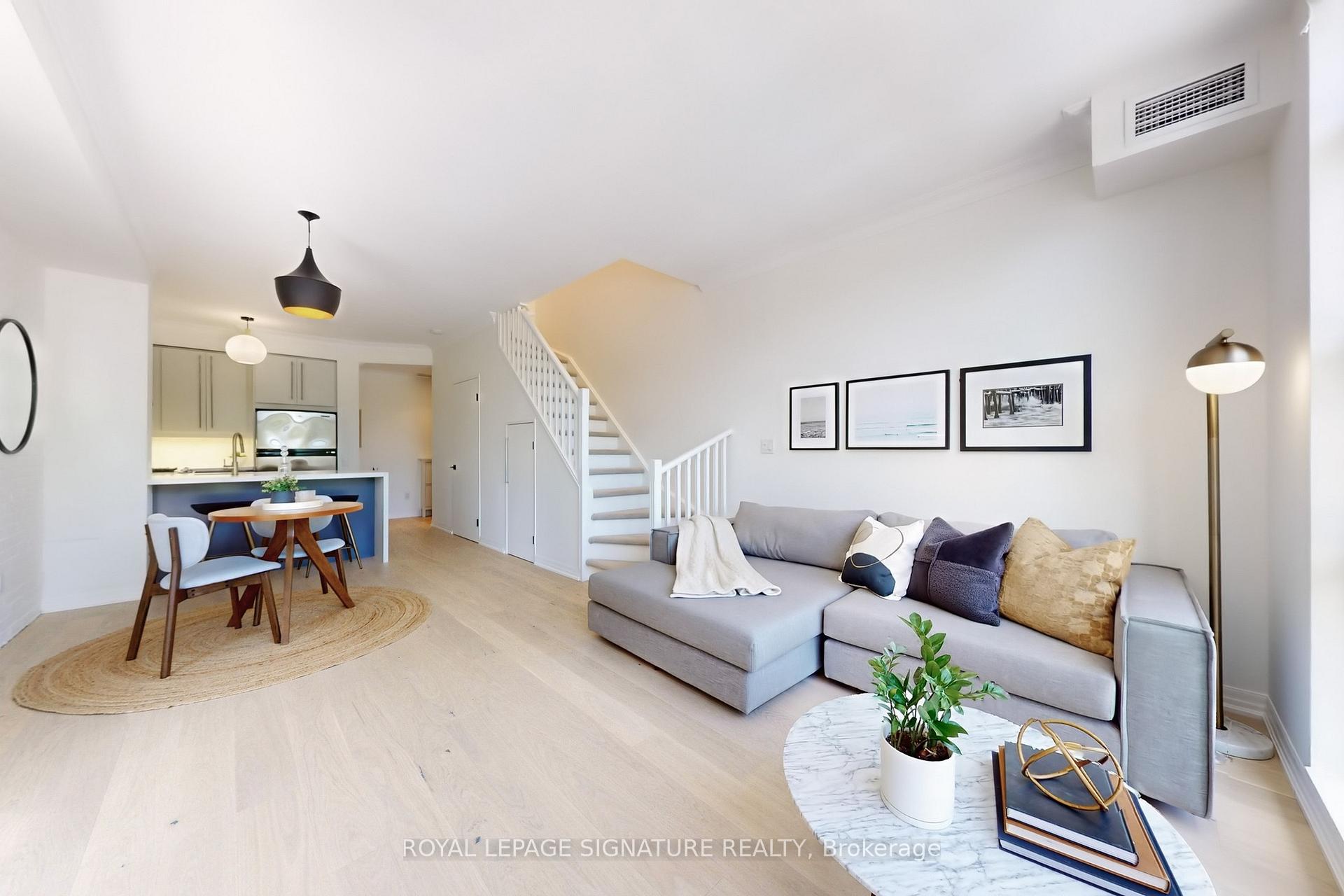 2 Bedrooms Condo at 901 Queen, Toronto For sale