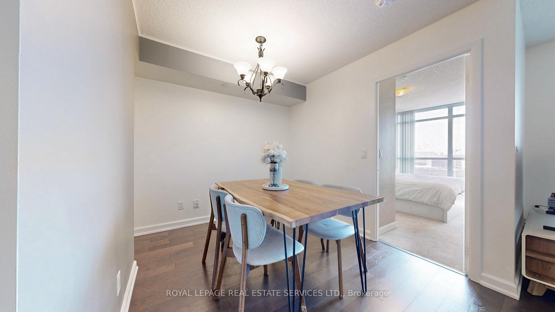 2 Bedrooms Condo at 205 Sherway Gardens, Toronto For sale