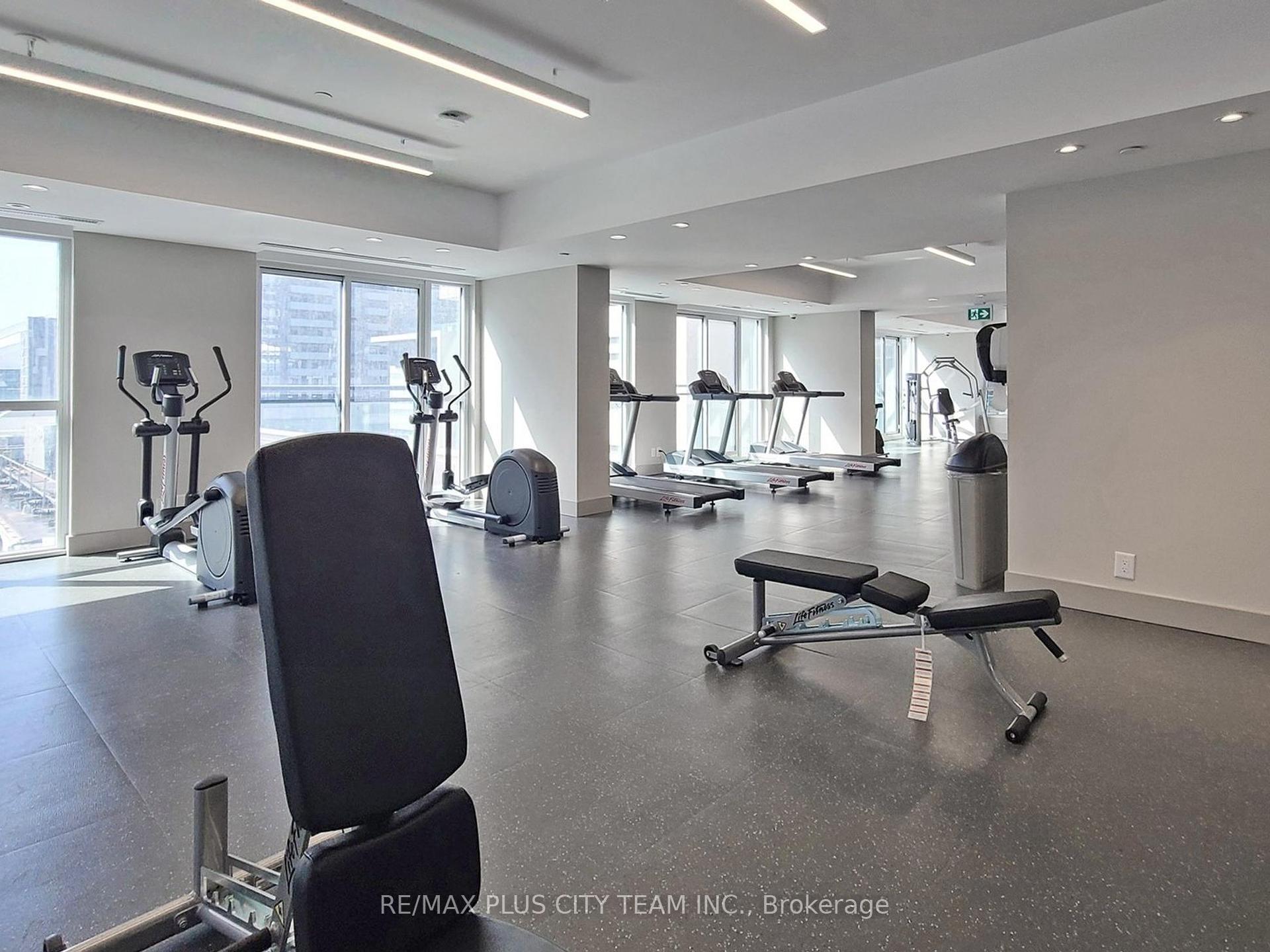 2 Bedrooms Condo at 99 John, Toronto For sale
