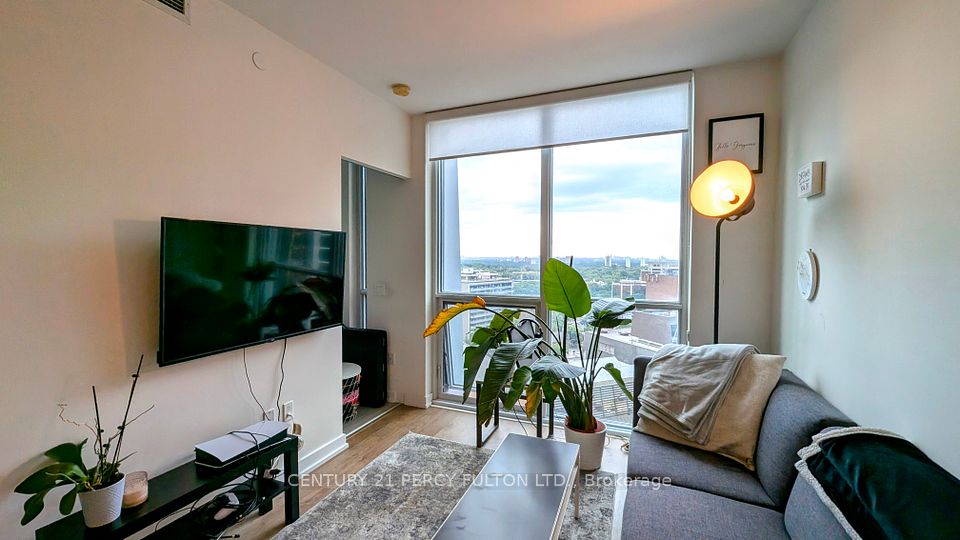 1 Yorkville