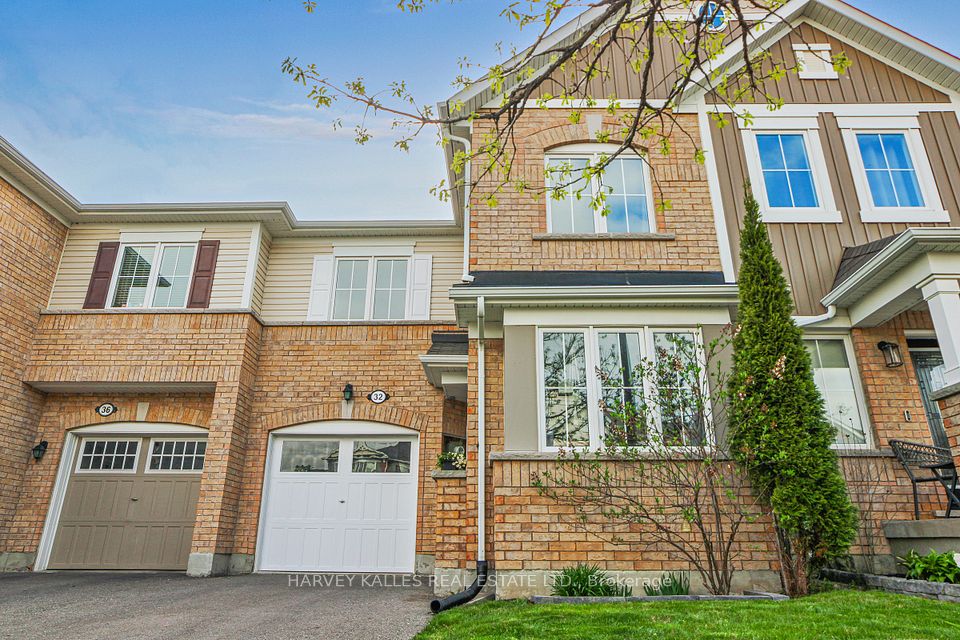 32 Hutt Crescent