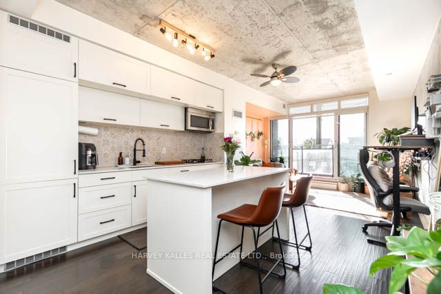 205 Manning Avenue 306