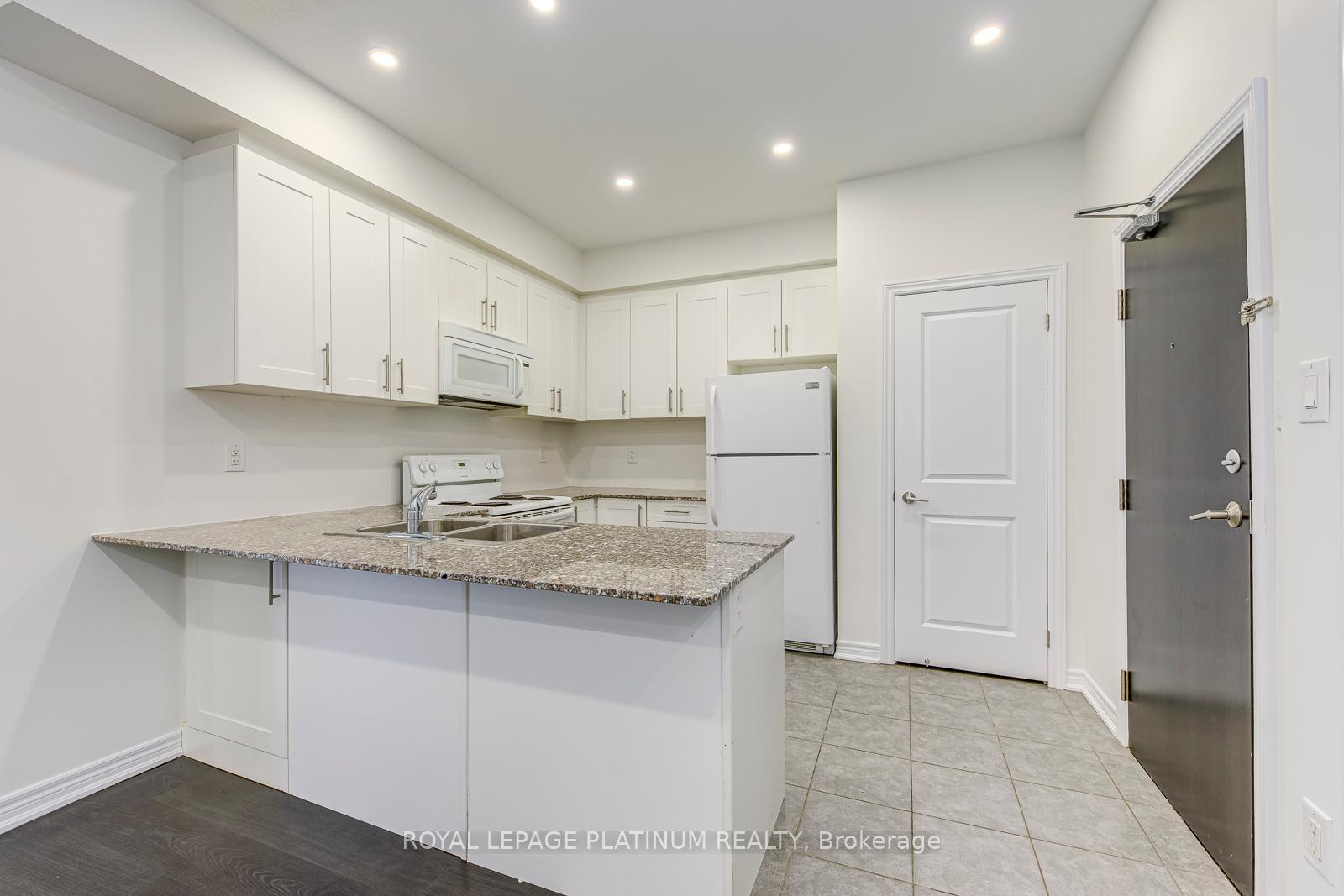 2 Bedrooms Condo at 2339 Sawgrass, Oakville For sale