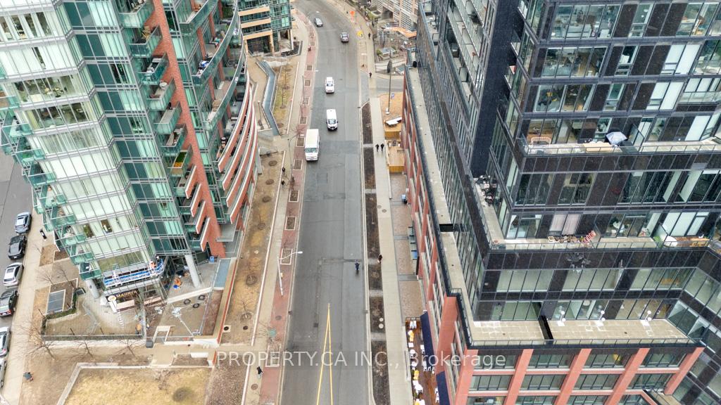 3 Bedrooms Condo at 135 East Liberty, Toronto For sale