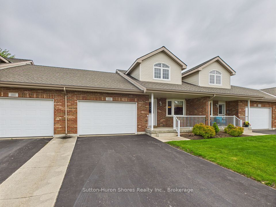 489 Andrew Street, Saugeen Shores, ON N0H 2C1