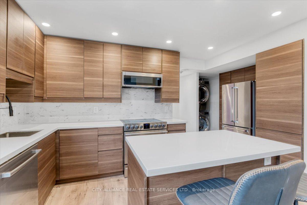 2 Bedrooms Condo at 284 Mill, Toronto For sale