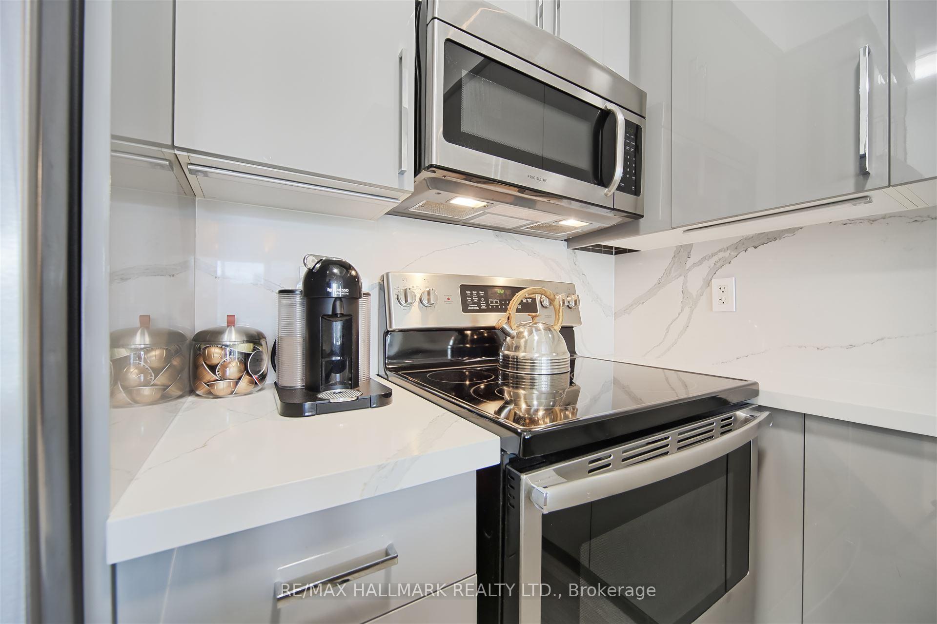 2 Bedrooms Condo at 260 Sackville, Toronto For sale