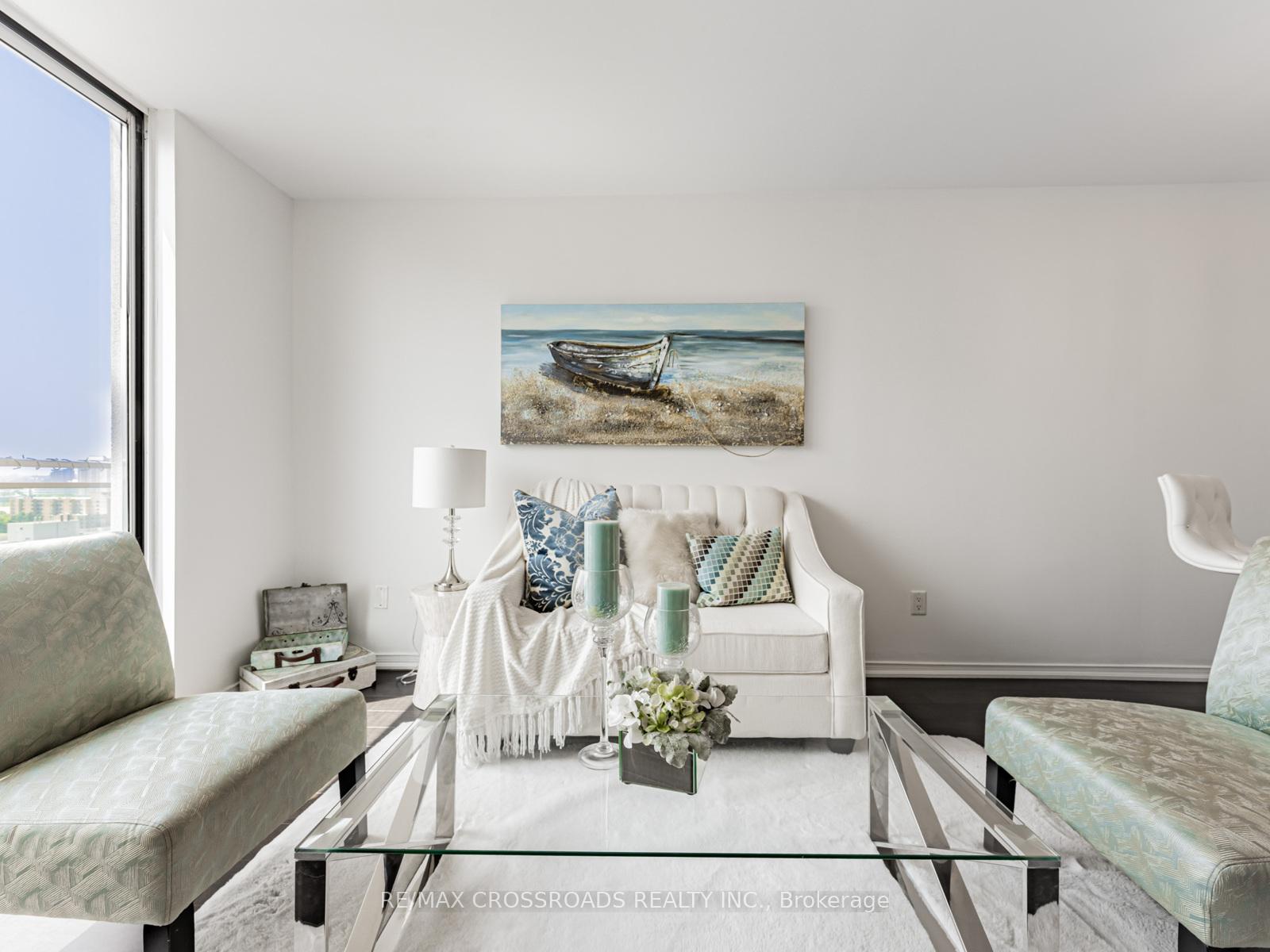 2 Bedrooms Condo at 6 Rosebank, Toronto For sale