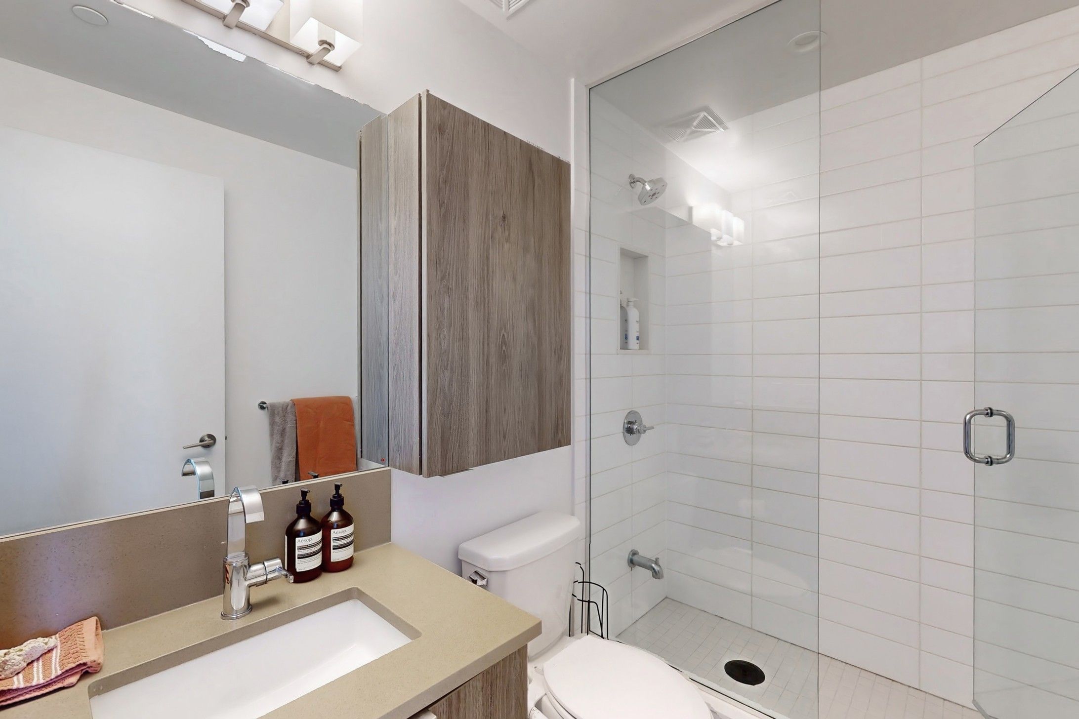 38 Iannuzzi Street 721