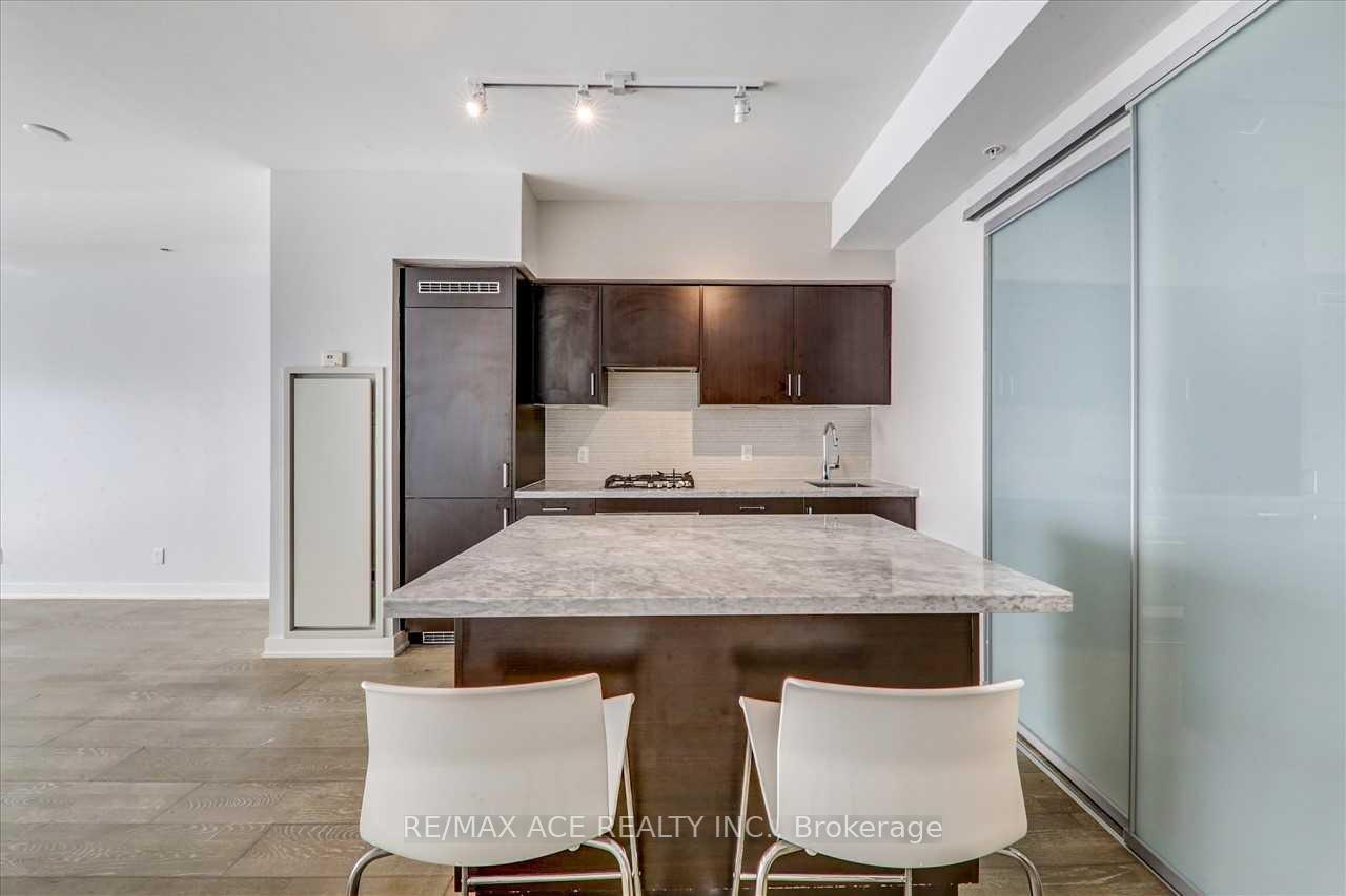 1 Bedroom Condo at 1960 Queens, Toronto For sale