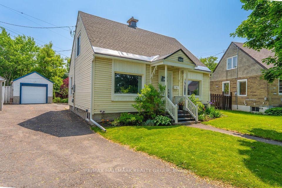 845 Merivale