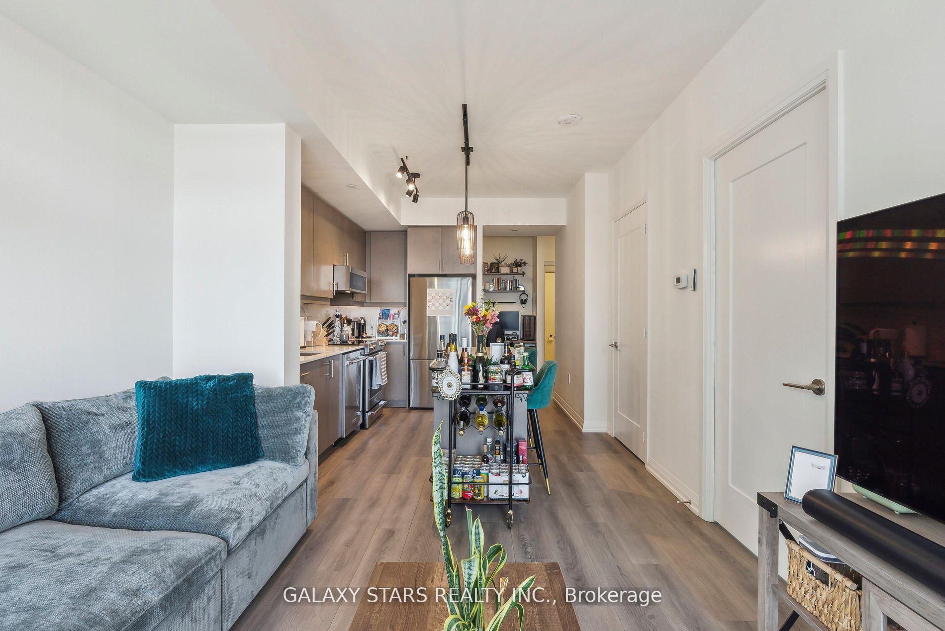 2 Bedrooms Condo at 9000 Jane,  Vaughan For sale