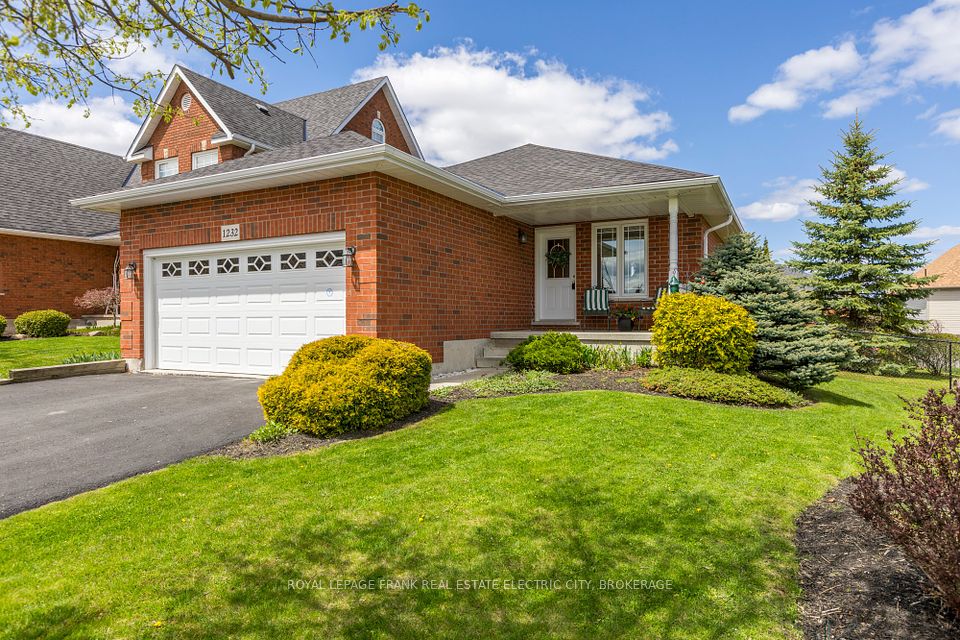 1232 Scollard