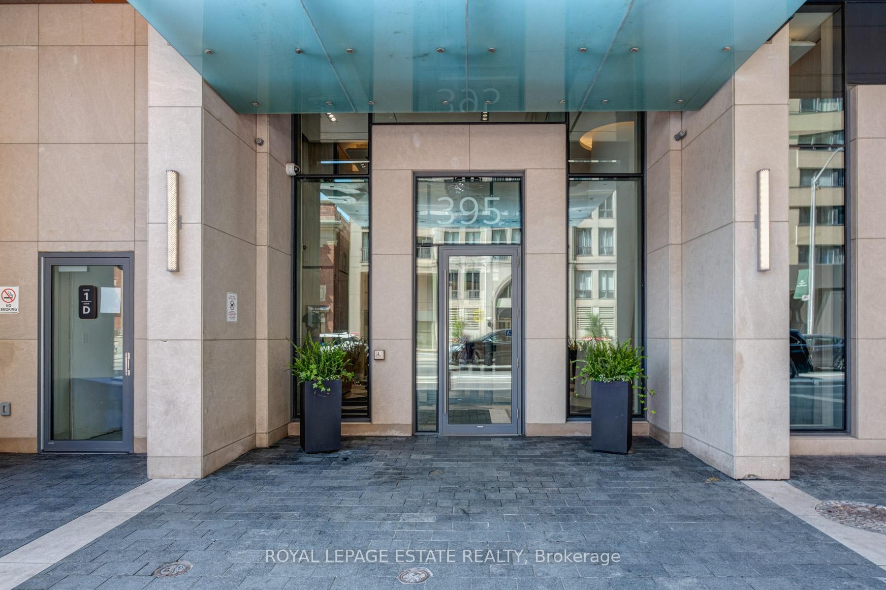 2 Bedrooms Condo at 395 Bloor, Toronto For sale