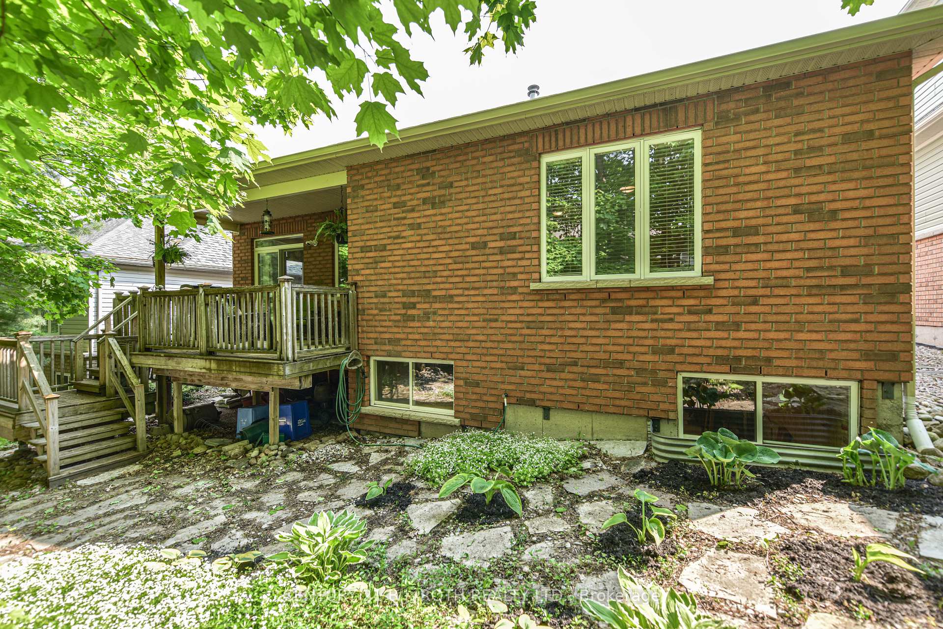 37 Tanglewood Crescent, Oro-Medonte, ON L0L 2L0