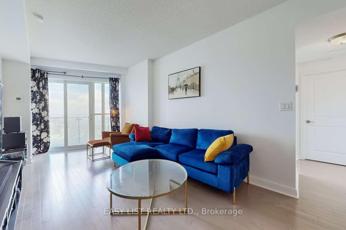 2 Bedrooms Condo at 50 Absolute, Mississauga For sale