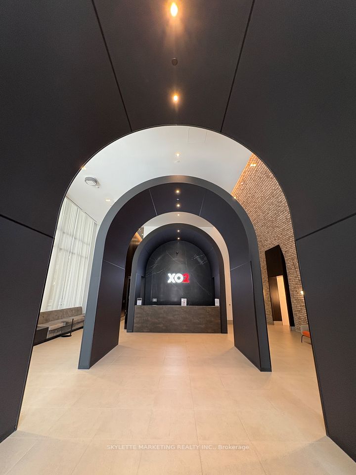 285 Dufferin