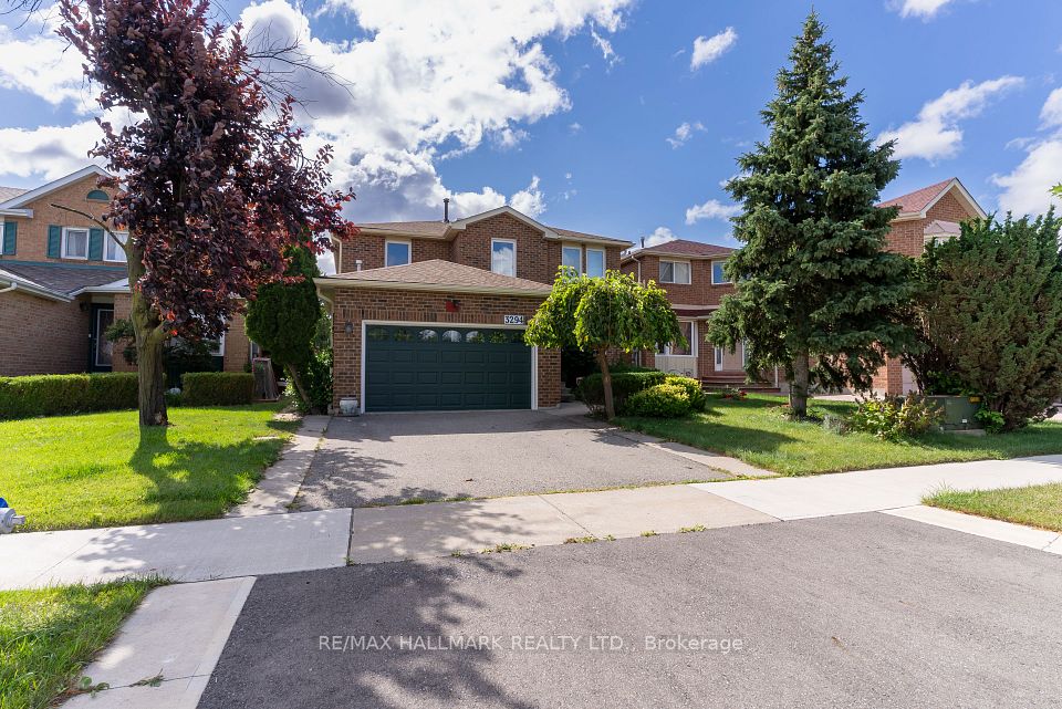 3294 Thorncrest