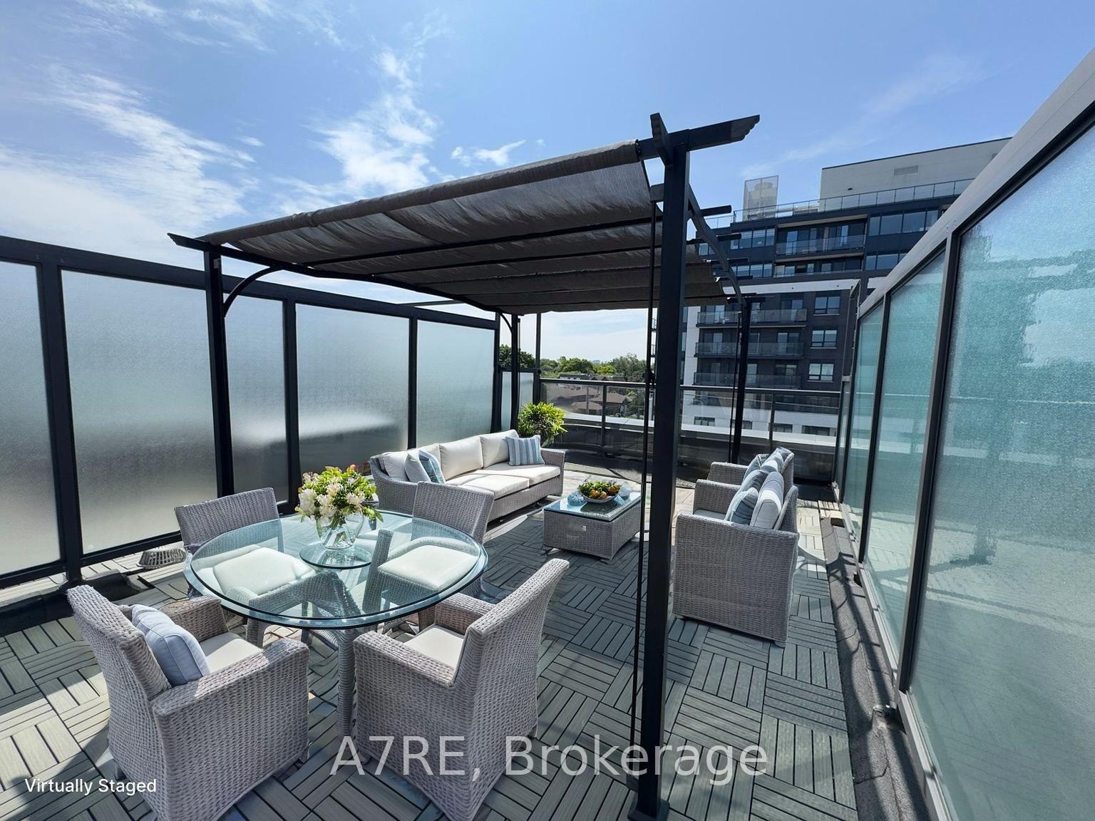 3 Bedrooms Condo at 724 Sheppard, Toronto For sale