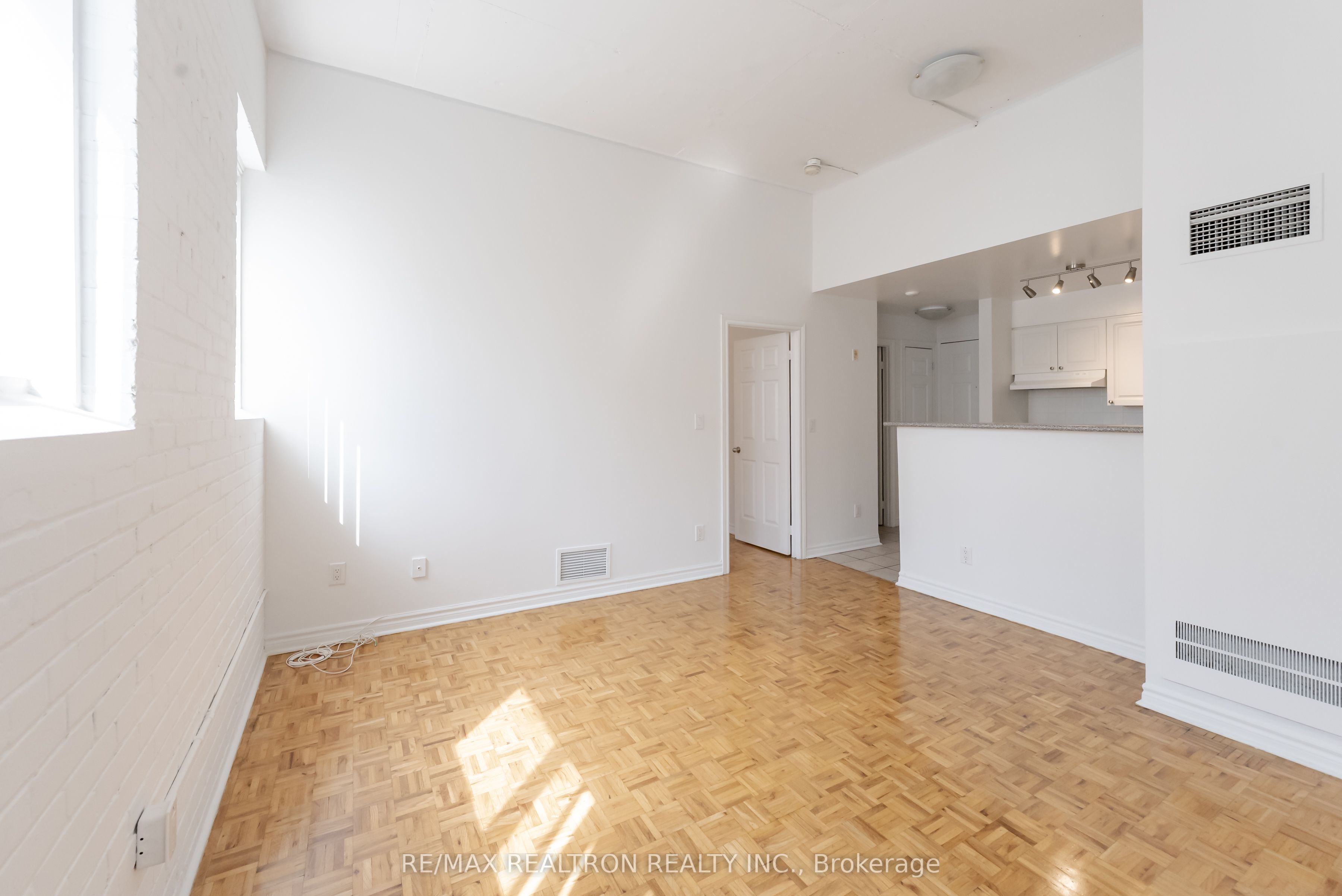 1401 Dupont Street, #407