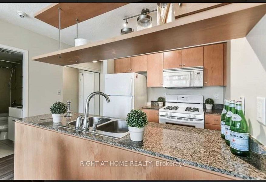5 Mariner Terrace, #1809