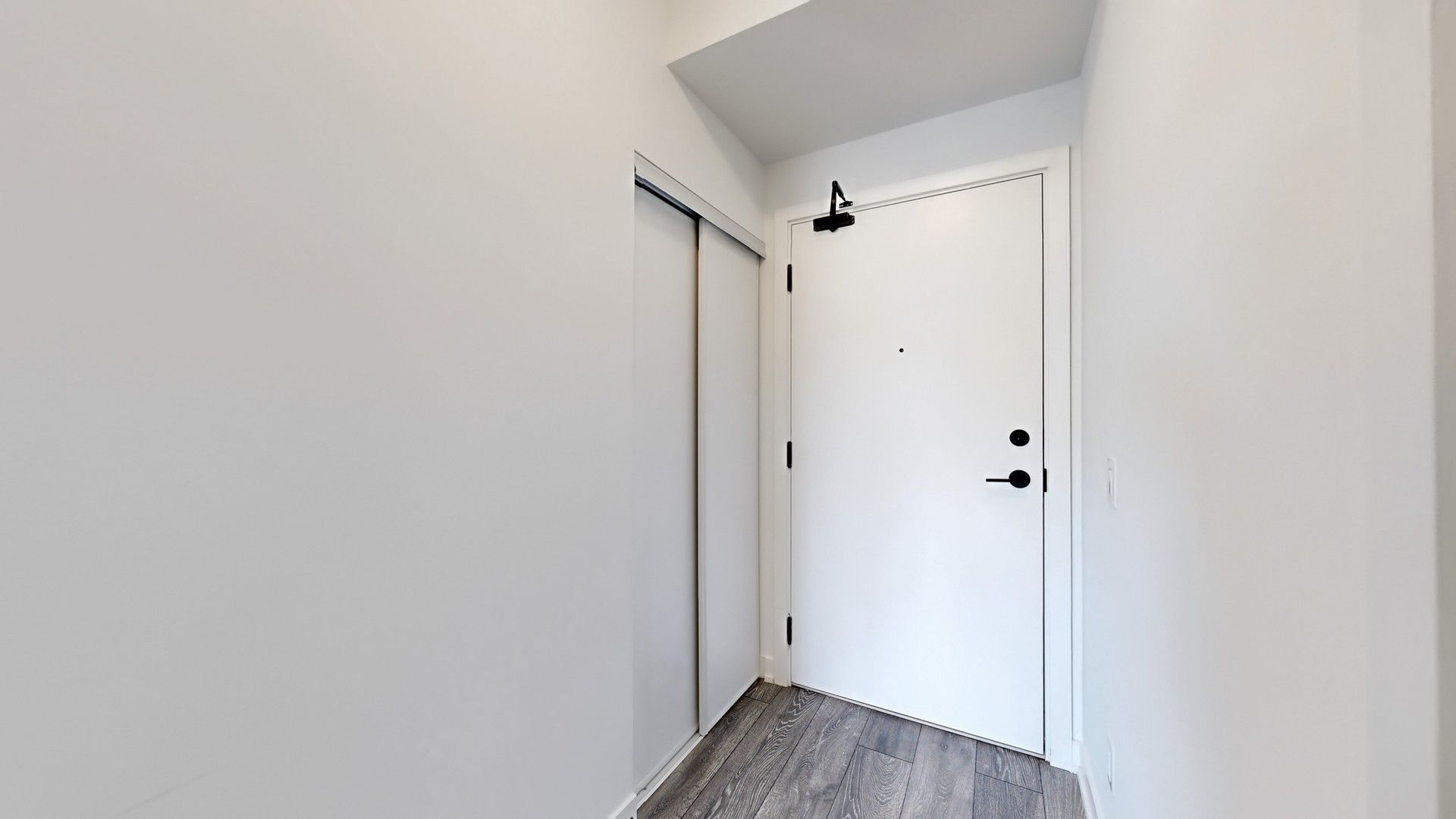 8888 Yonge Street 215