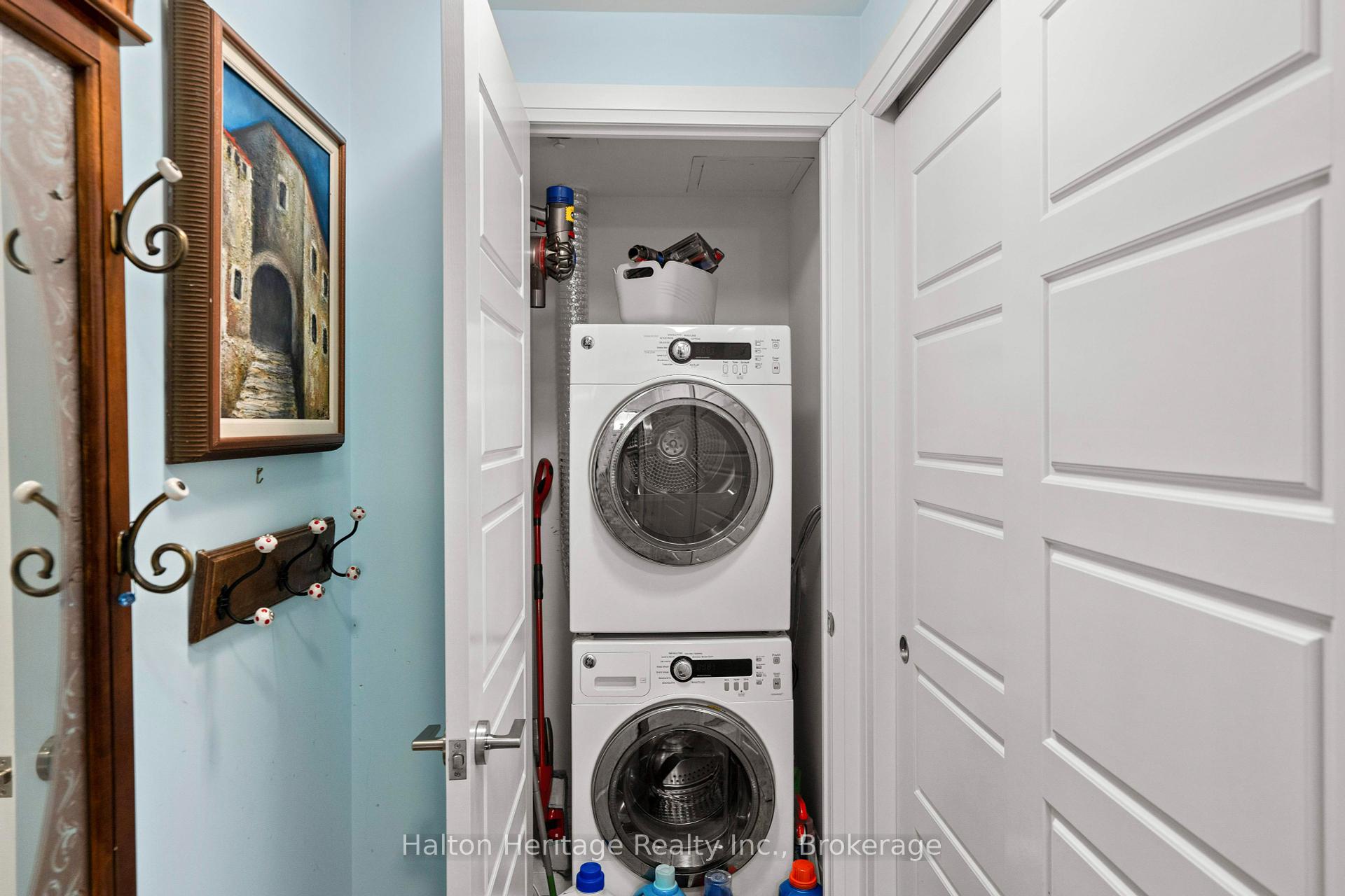 1 Bedroom Condo at 2025 Maria, Burlington For sale