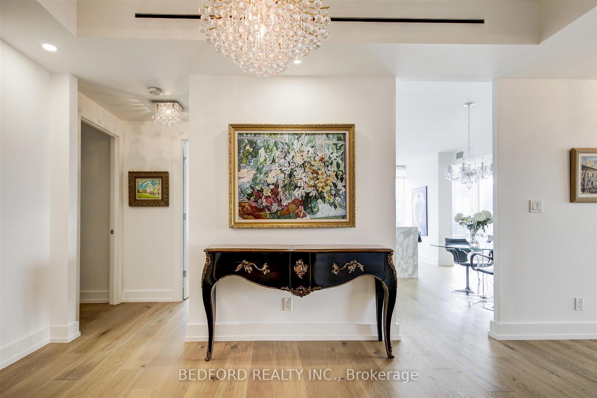 3 Bedrooms Condo at 1 Bedford,  Toronto For sale