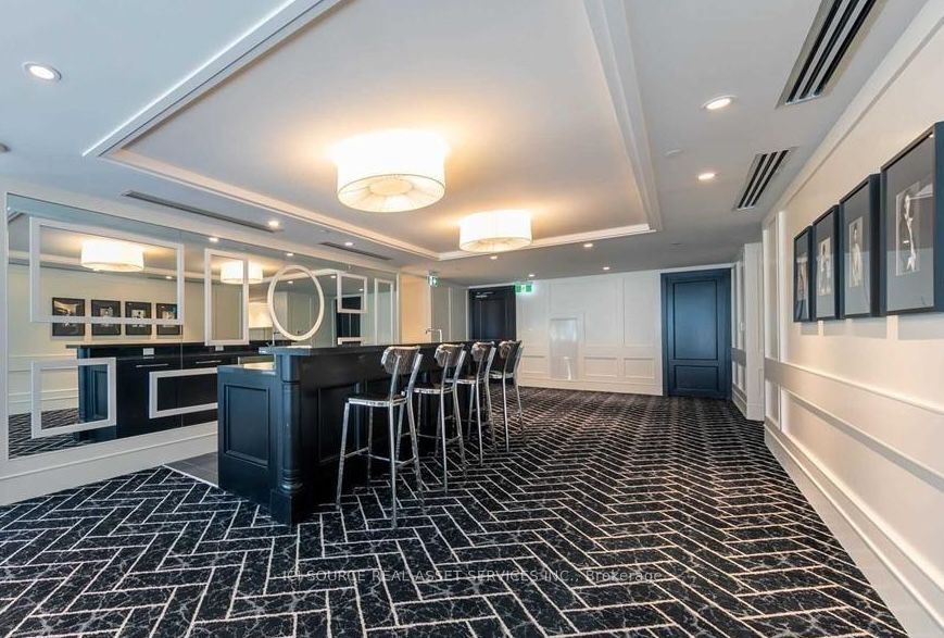 955 Bay Street, #611