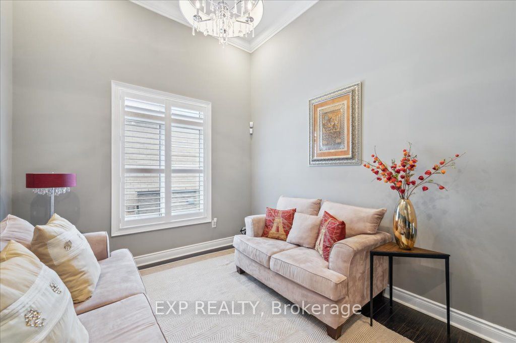 50 Agincourt Circle