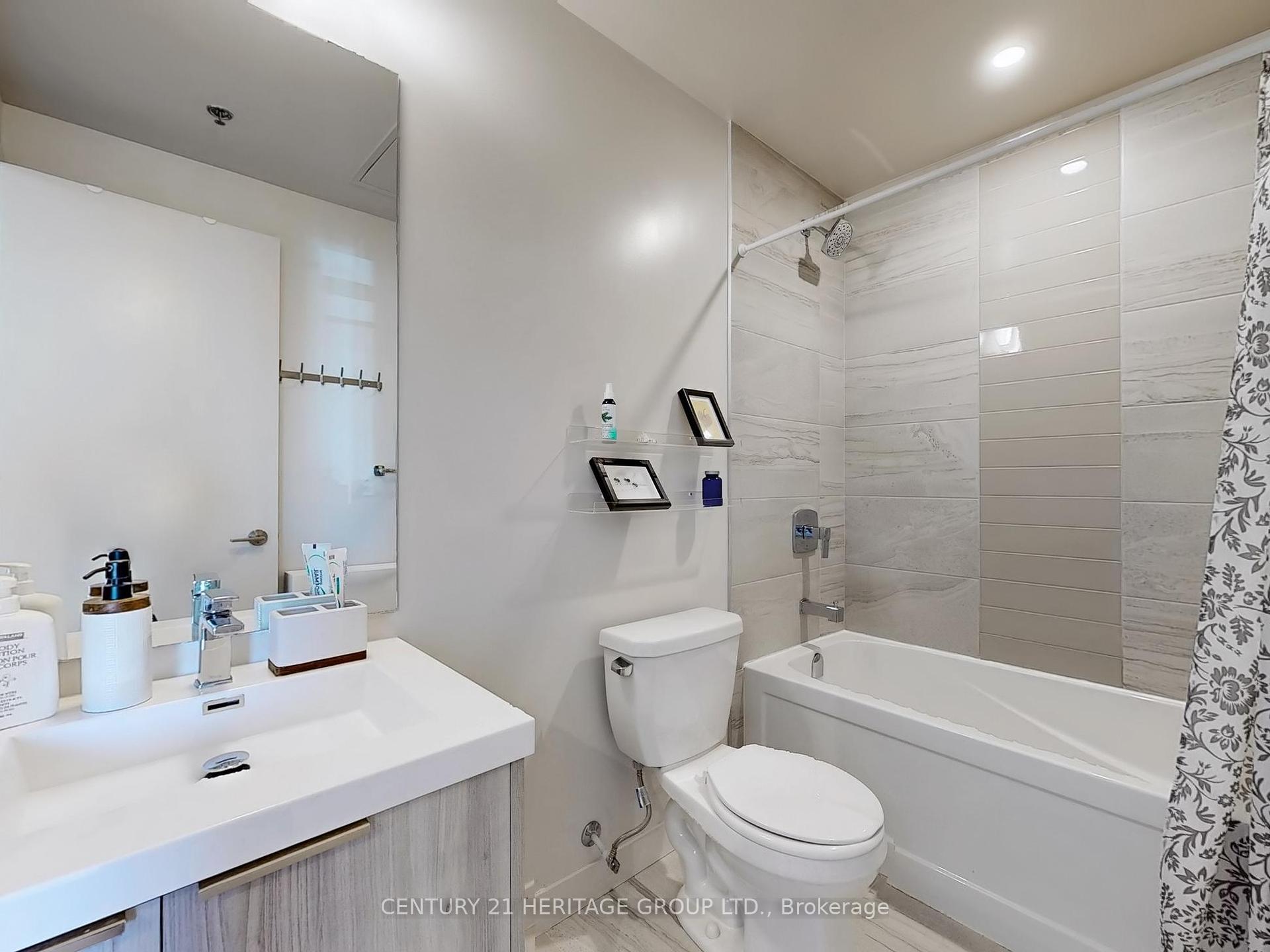 1 Bedroom Condo at 90 Glen Everest,  Toronto For sale