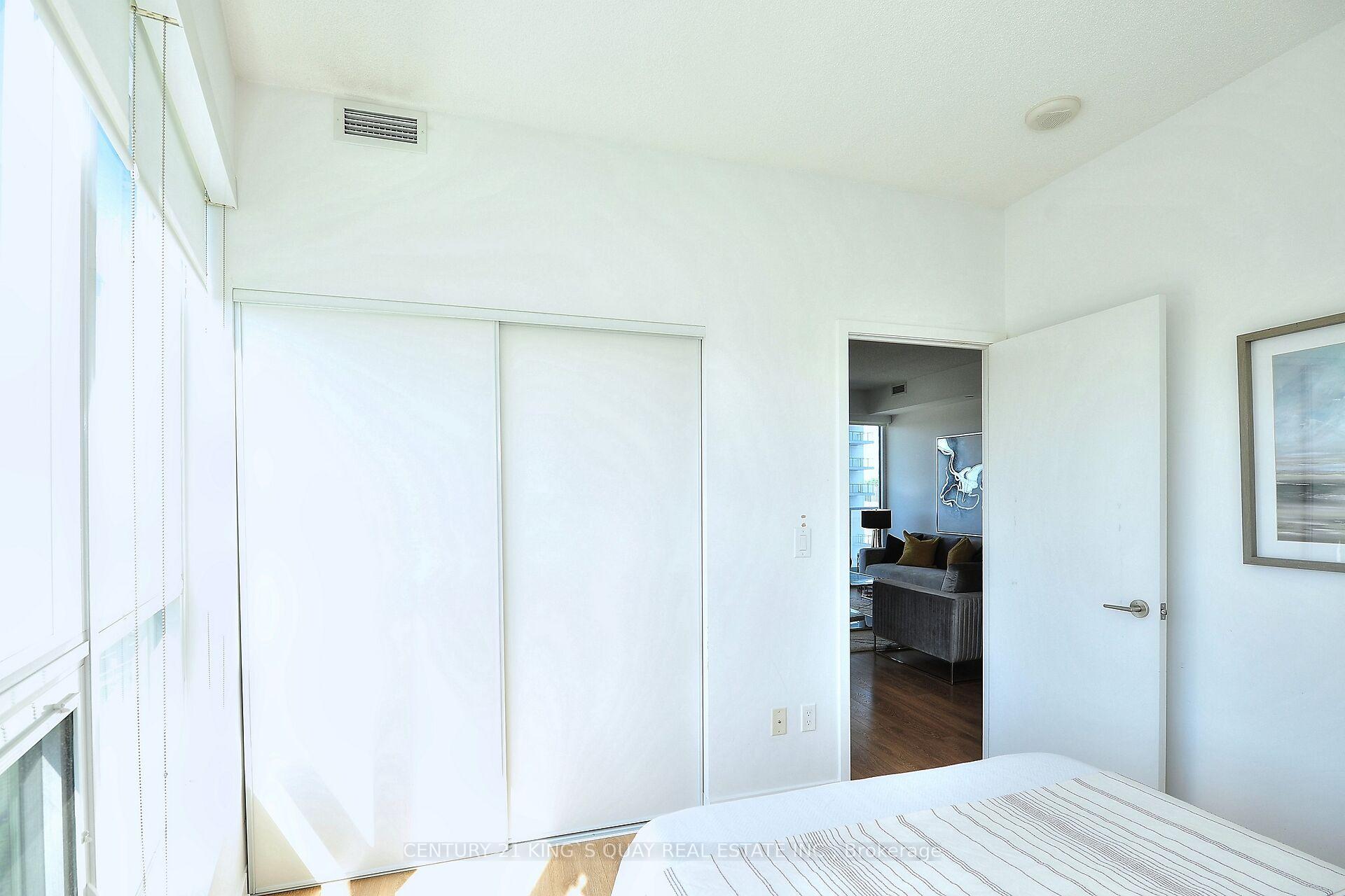 3 Bedrooms Condo at 115 McMahon, Toronto For sale