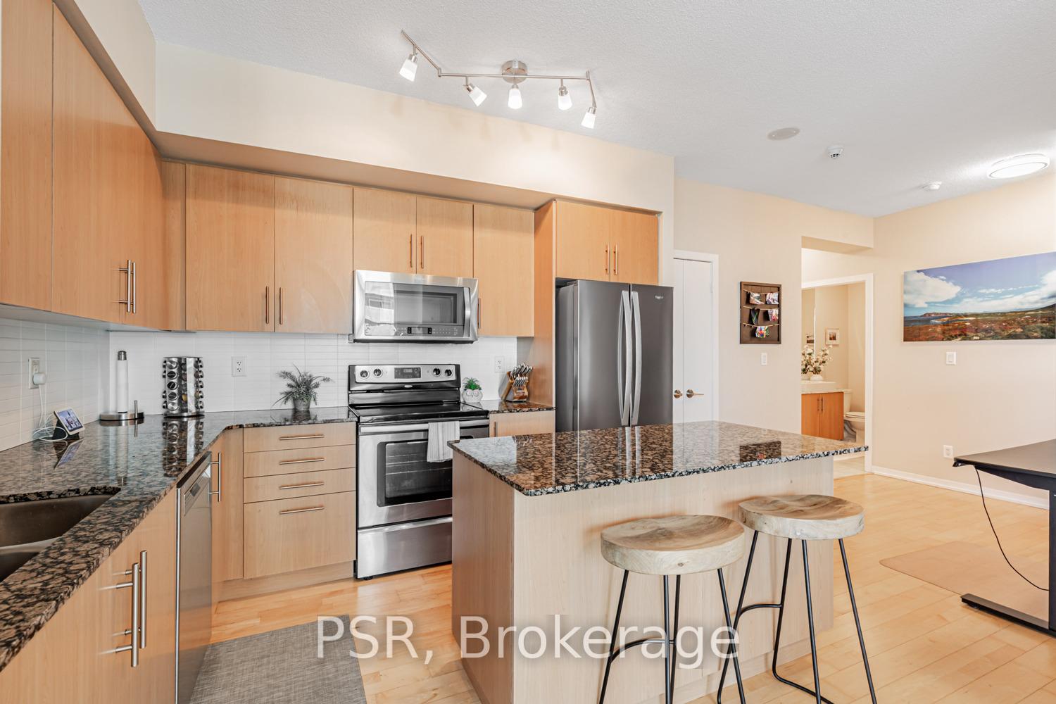 3 Bedrooms Condo at 55 Bremner, Toronto For sale