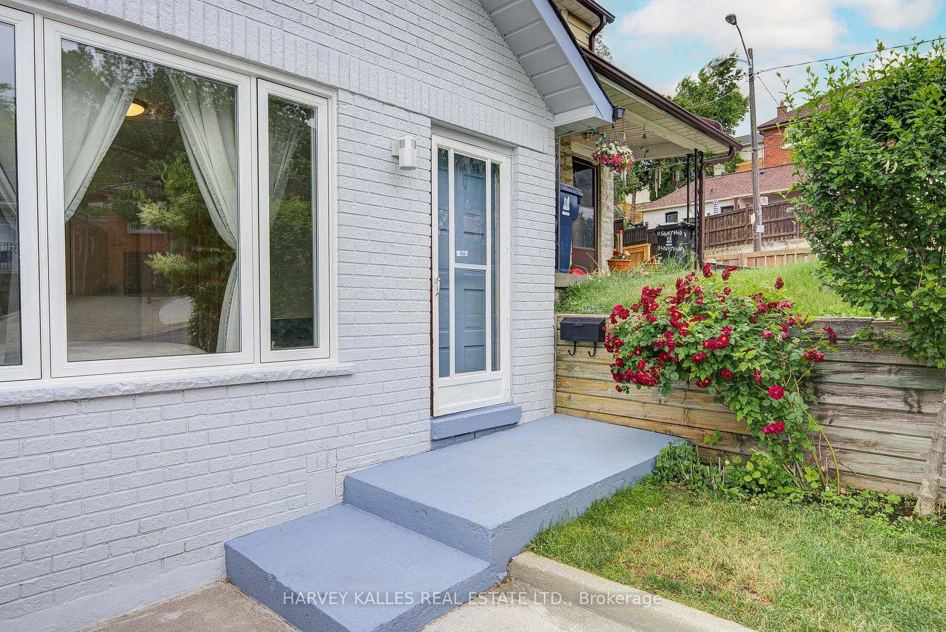 408 Silverthorn Avenue