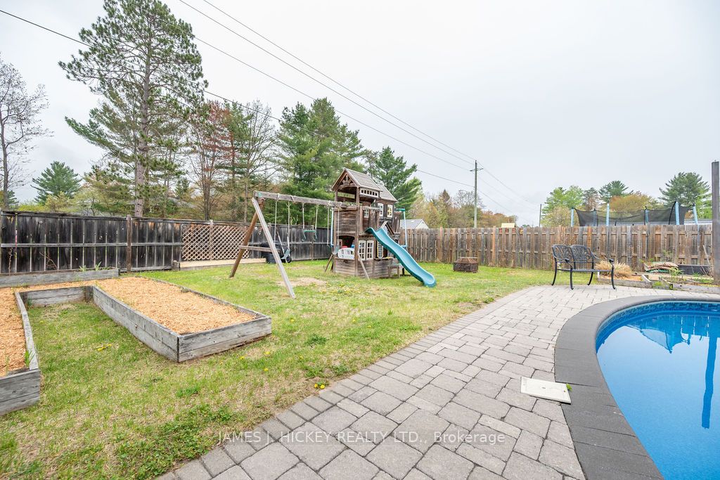 1010 Beatty Crescent
