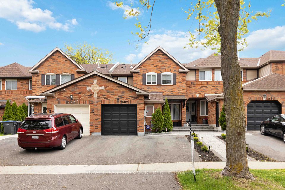 2682 Lindholm Crescent