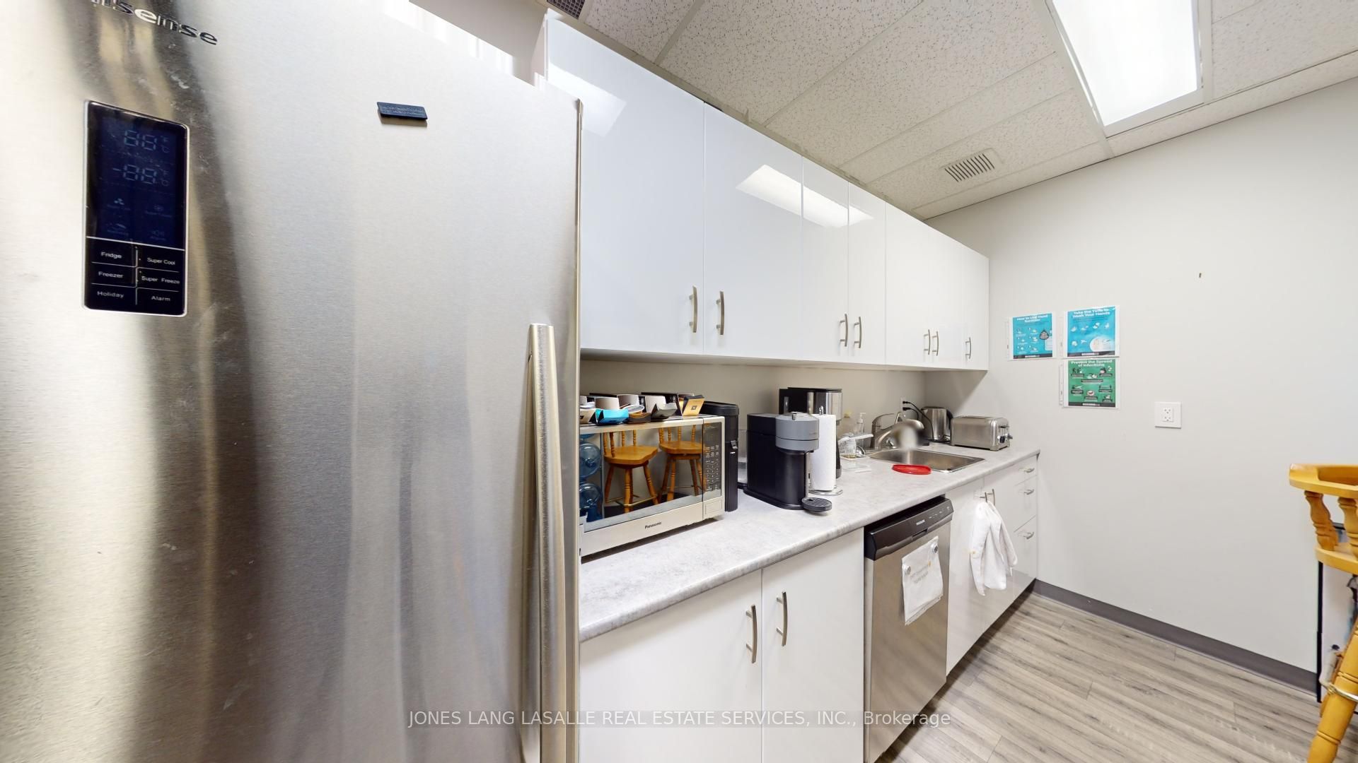 5995 Avebury Road, #804