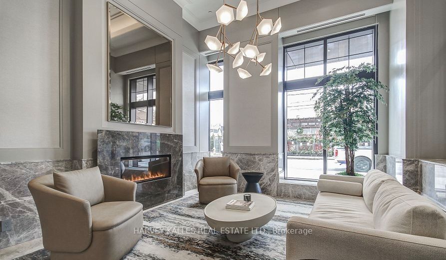 1 Strathgowan Avenue 403