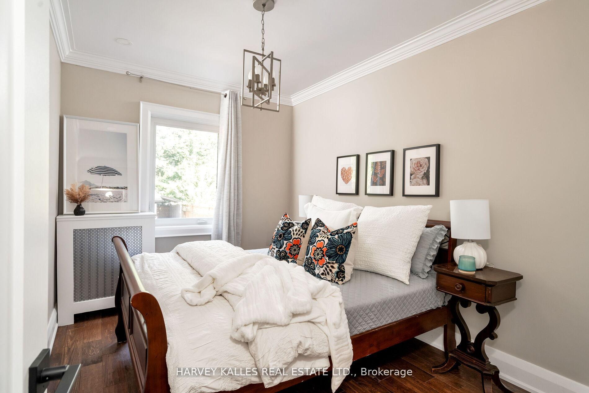 39 Standish Avenue