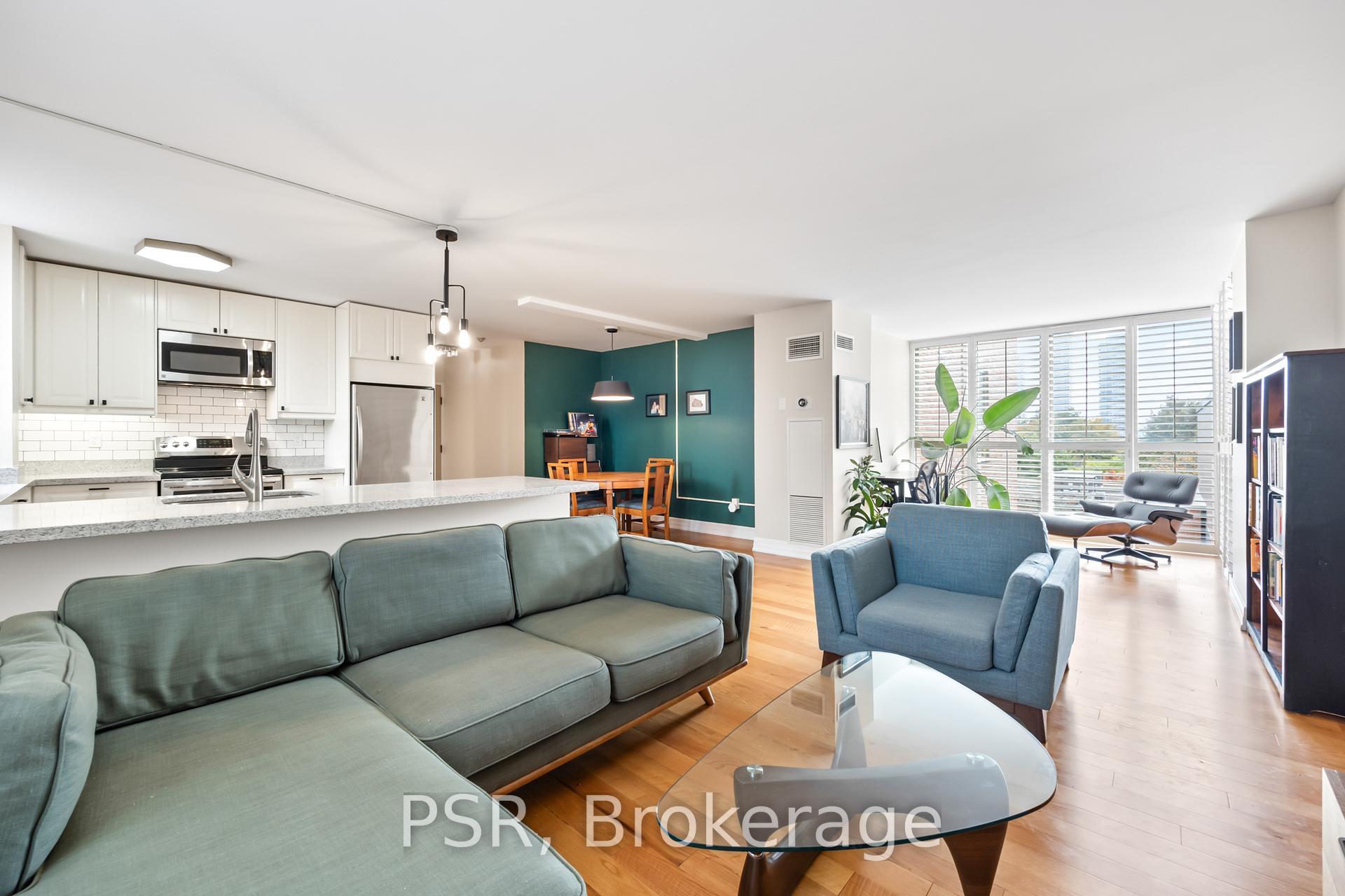 2 Bedrooms Condo at 95 Lombard, Toronto For sale
