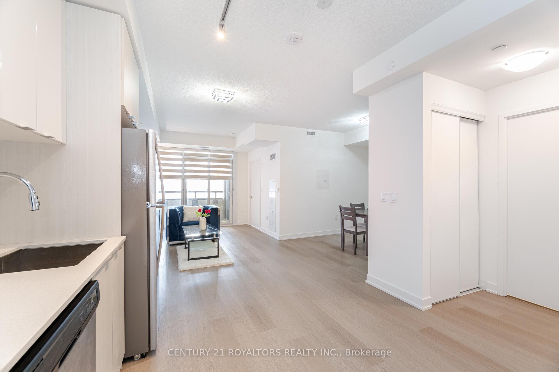 2 Bedrooms Condo at 859 The Queensway, Toronto For sale