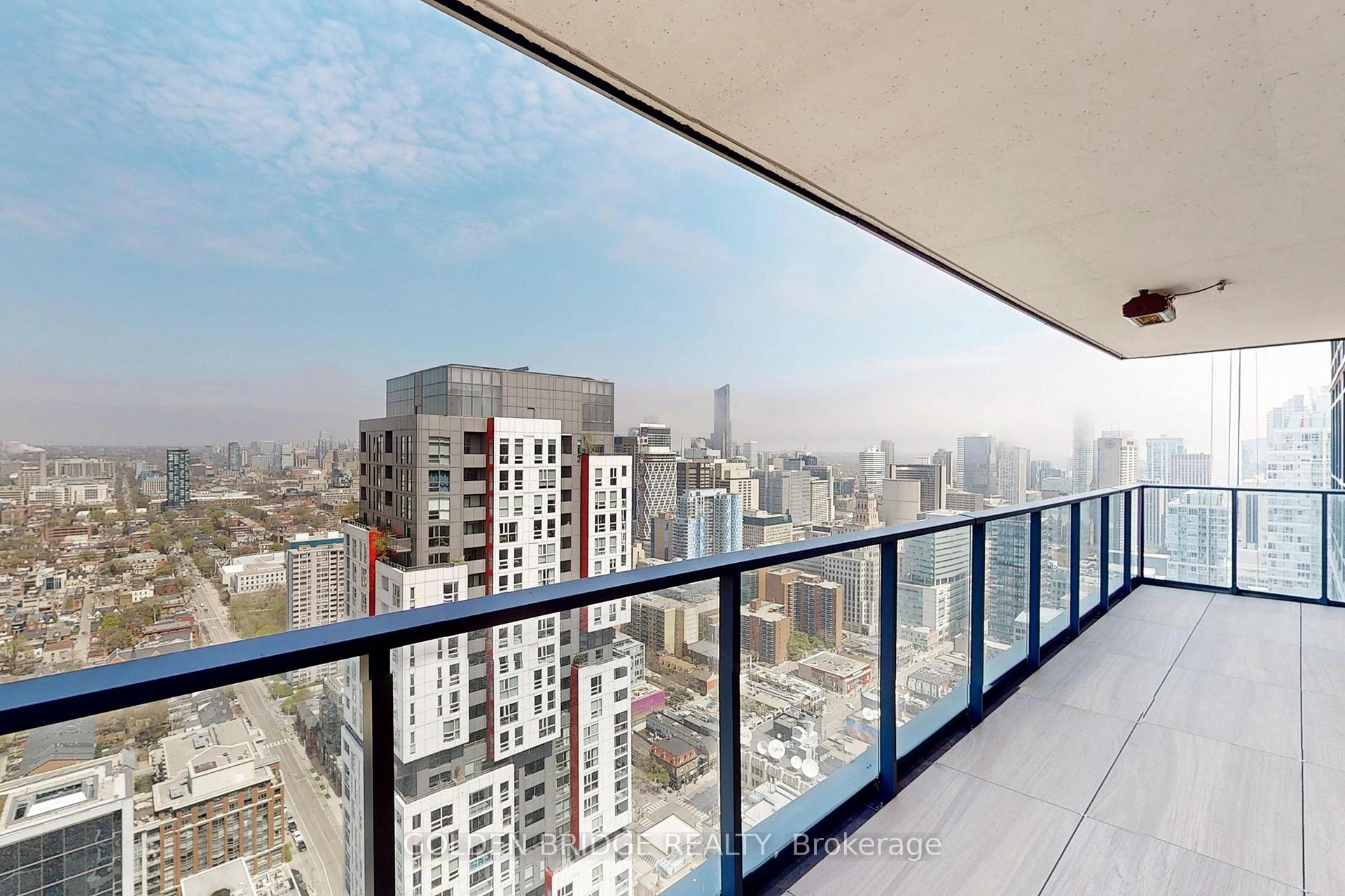 3 Bedrooms Condo at 38 Widmer, Toronto For sale